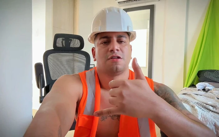 Smoker Master: Cheese Under Construction Hard Hat Uncut Vibes