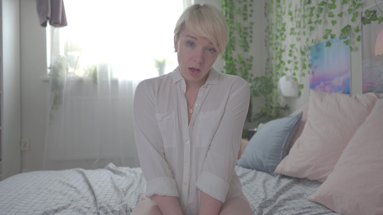 Jolie Lyon: Kız arkadaşın üvey babasını sikiyor