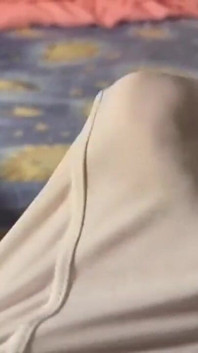 Une vidéo porno m’a tellement excité que j’ai joui trop