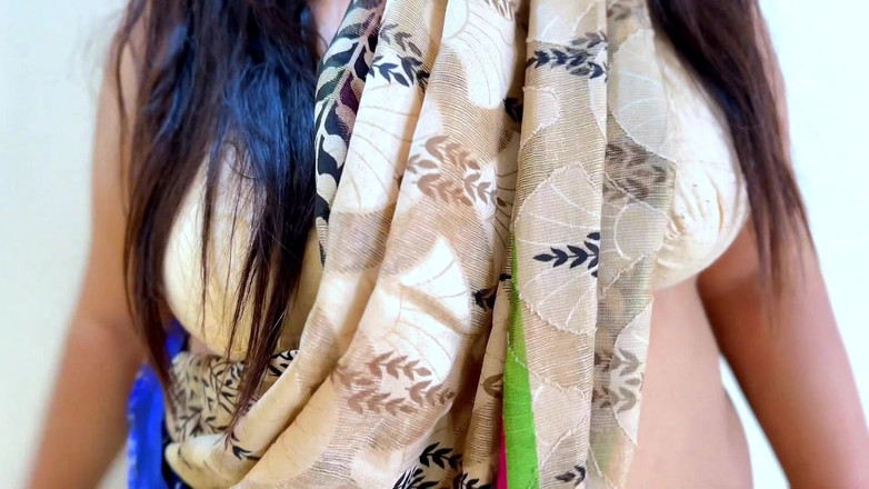 Aria Mia: Người giúp việc khách sạn Gujarati Ko Jabardast Chudai Jab...