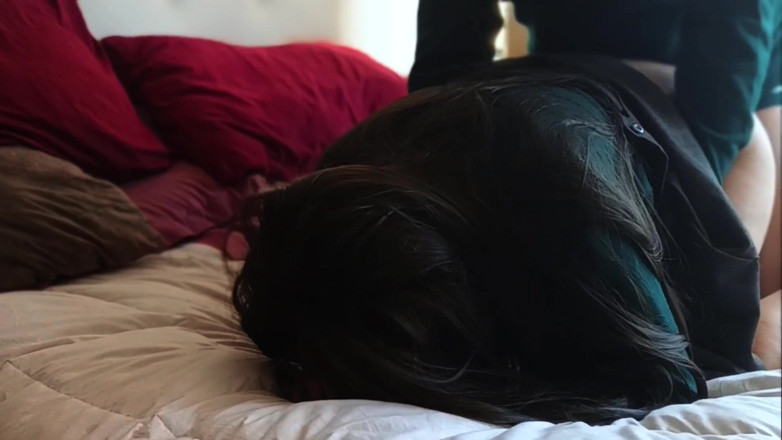 Astrid Cute: Ze slaat lessen over om de vriend van haar beste...