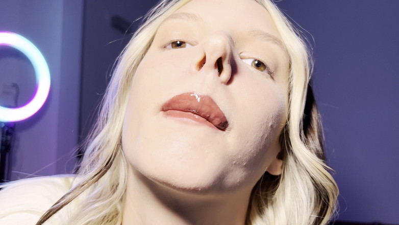 Mini Elfie: Fetish hot face