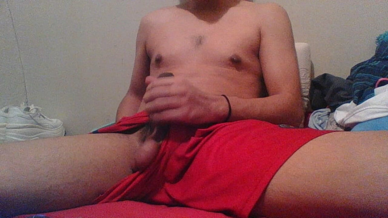 AlexAlejandro13: 把牛奶洒在我继妹的床上