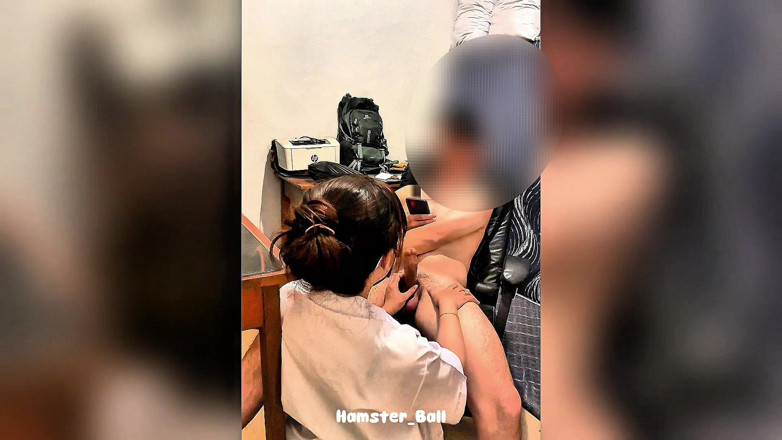 Hamster_Ball: En başından sürtük olan hintli üniversiteli kız