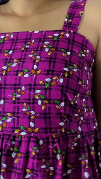 Soră vitregă drăguță timidă de la țară sex pentru prima dată - fată naturală cu curul mare