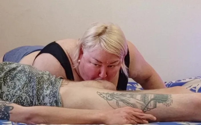 Zona901: Stepmom Sucks My Dick Until I Cum in Her Mouth...