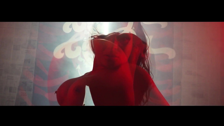 California TV: Бонус відео: танці - Монік Бертоліні