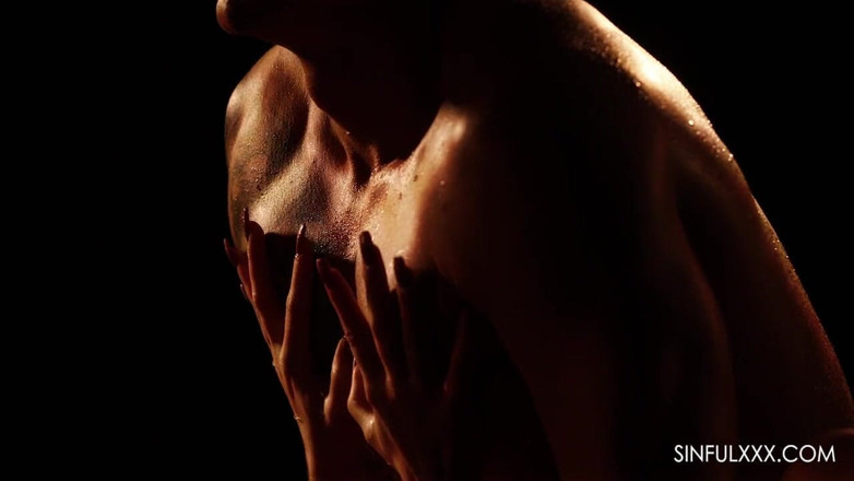 Sinfulxxx: Sinfulxxx dvara bare stanon vaali beb ki gahri gand chudaee