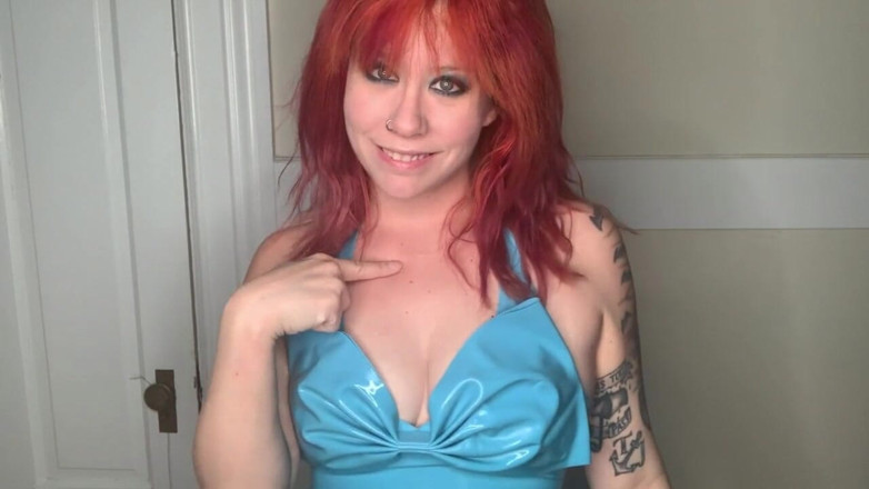 Deanna deadly: 私の力と富に加えて、青いラテックス赤毛の崇拝フェムドムフィンダム