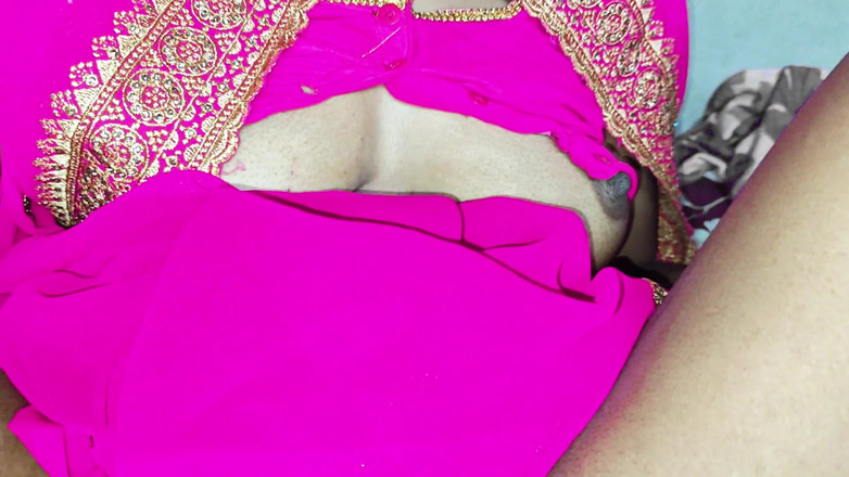Bangala bhabhi: Desi village bhabhi vabratore sesso