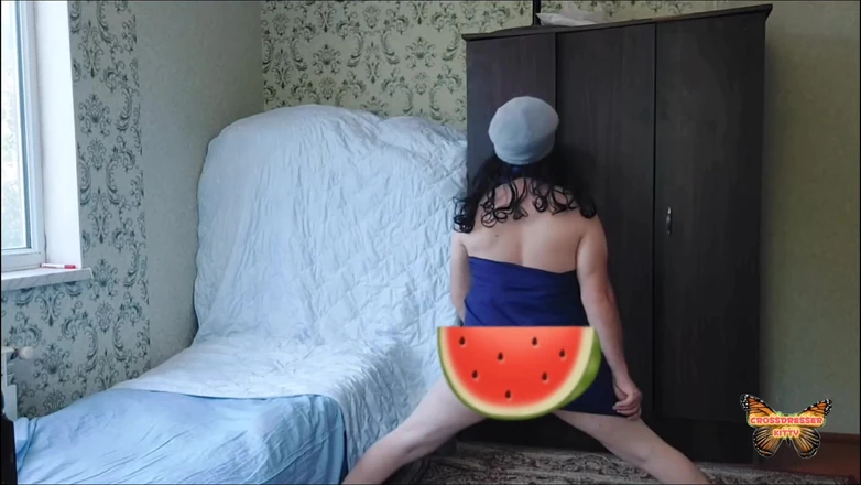 Kitty_Cross: Капитан Ледибой белая шлюшка прохладная модель Вкусная Кошечка делает страстно видео и платья, сделанные самой собой от мальчика к девочке