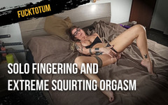 Fucktotum: 未删减版 - 单人手淫极端潮吹高潮 - 40 岁熟女手淫潮吹高潮 - 热辣熟女！