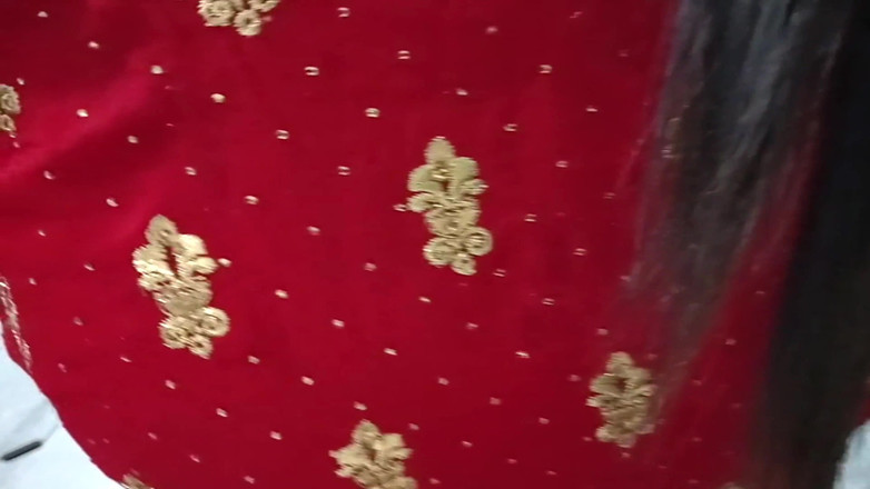 NaughtyWings: Karwa Chauth specjalne wideo