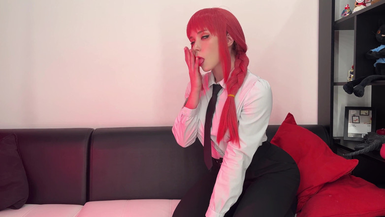 Sweetie Fox: Cachonda Makima prueba nuevo juguete y semen intensamente