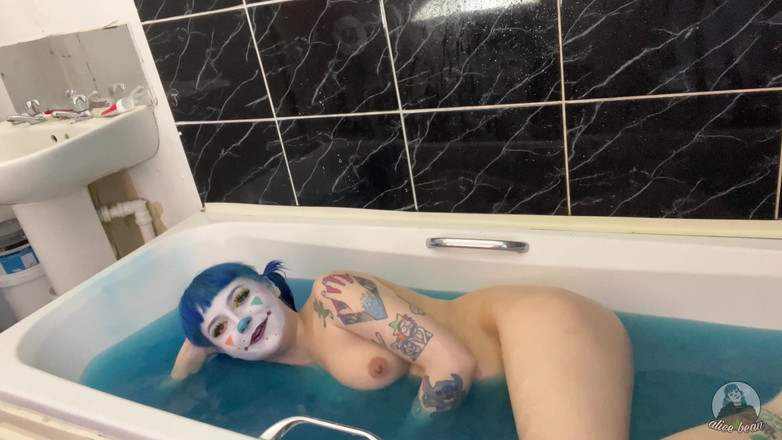 Alice Bean: Clown Extras