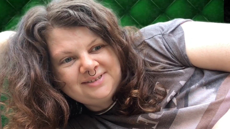 Ari Kajira: Domme zet je straf bbw