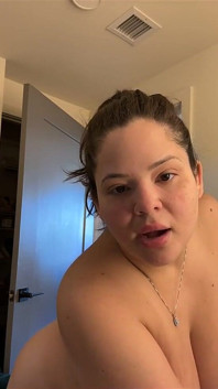 Live Stream with Dani Valentina
