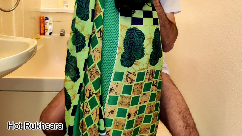 hot_rukhsara: インドのデジ隣人おばさんがホテルの部屋で恋人に犯され、大きなペニス