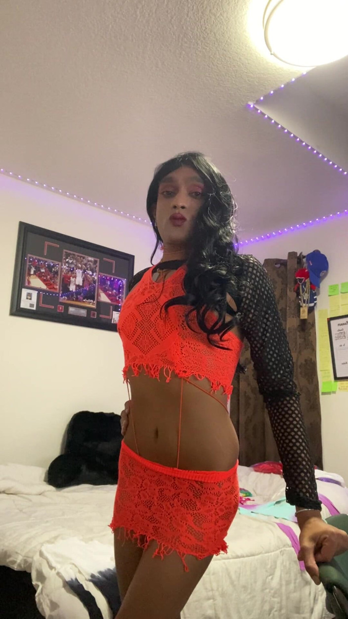 FemBoyAmi: Une tapette indienne sexy travestie