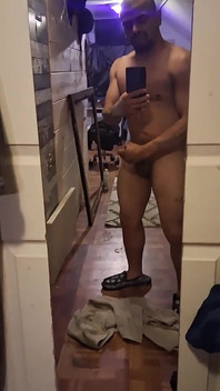 Terpaksa menggesel One Out