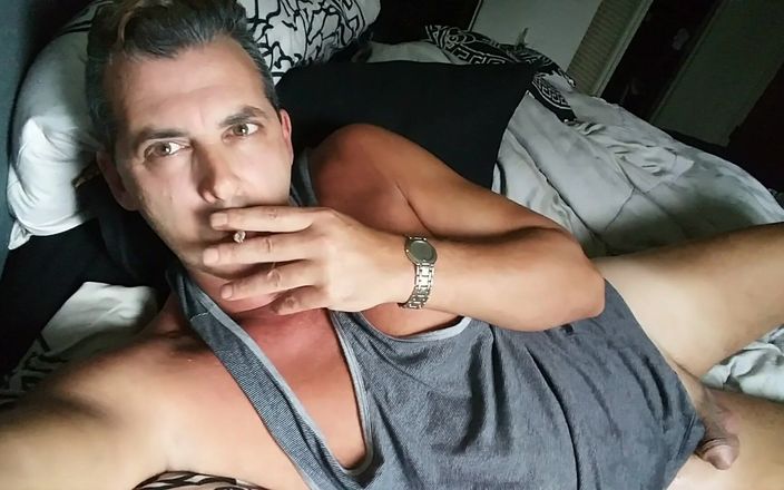 Cory Bernstein: Video sexual de celebridades - Dilf Cory Bernstein fumando y divirtiéndose