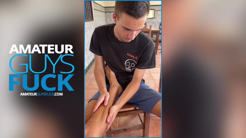 Amateur Guys Fuck: Agf09: Zaczyna się jako prosty masaż, kończy się nasiąkniętym spermą...