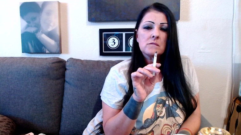 Abby Anna: Smoking a Bit Worn Out Long Day
