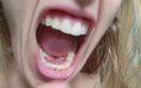 Victoria Lotus: Salato flossing uvula e tour bocca gommie che allargo i...