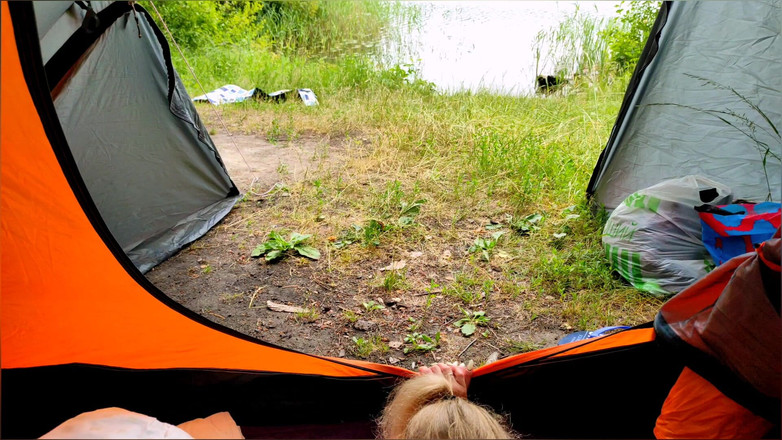 S-Wife Katy: Hladová anální lesbička se ráno vystříkala do mého stanu na...