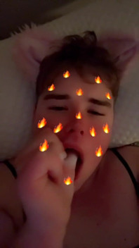 Sucking on That Toe:3