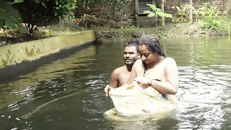 Xtramood: Schmutziges bhabhi-bad mit dicken möpsen im teich mit hübschem de...