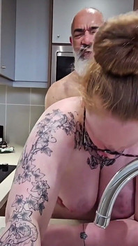 Hete seks in de keuken