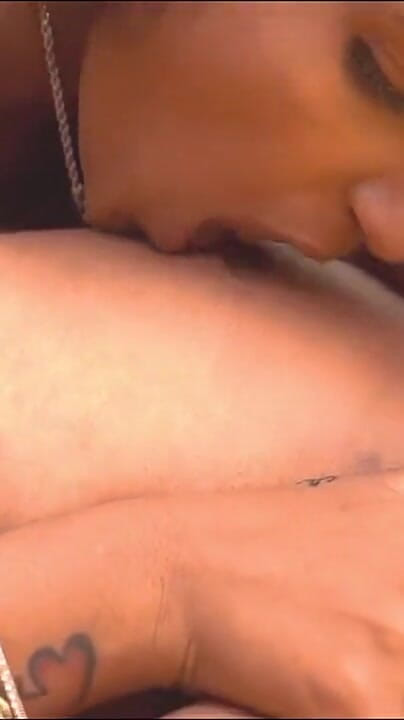Indian Xshot: Cô Tuổi Teen Dễ Thương Ấn Độ Không Mong Đợi Con Cu to...
