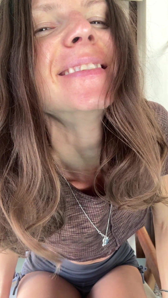 Gina Gerson: Solo Pussy Shaving and Teasing