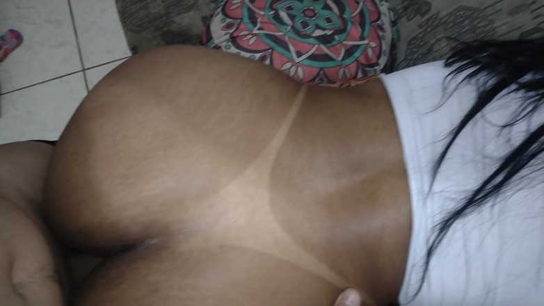 Jr and denies: वह अपने दोस्त की रस छोड़ रही है