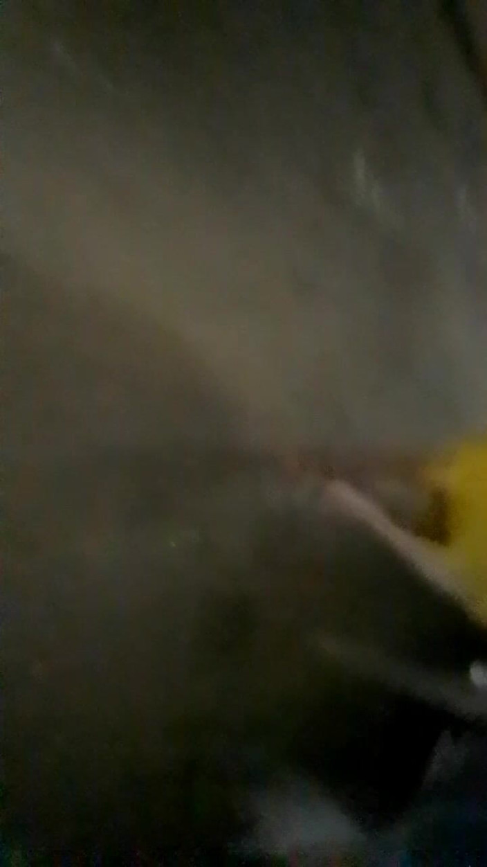 Janua294: Сусідська сестра отримує задоволення під час писання вночі, нове відео