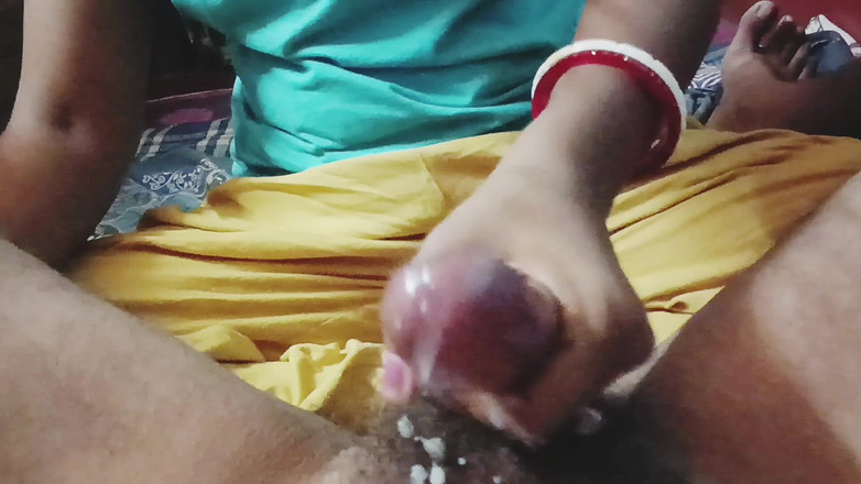 Simran Kaur: Pancutan mani berganda Satu Tong