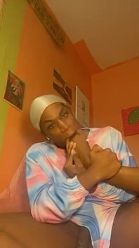 Zece degete și două buze