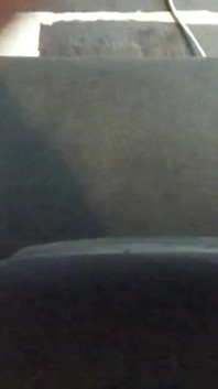 Řecká Sissy děvka se svými mini sexy šaty hrát orgasmus a sperma