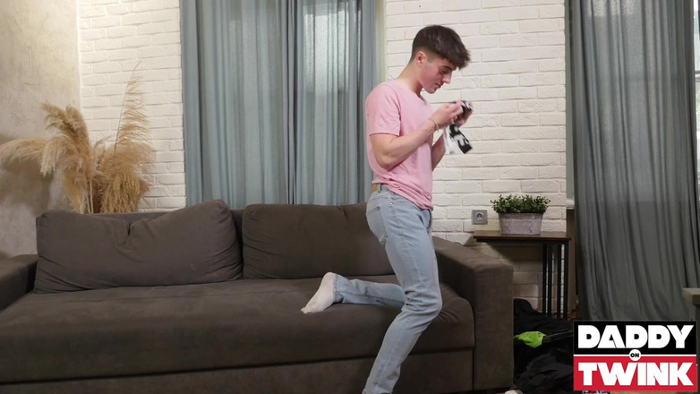 Daddy On Twink: Daddyontwink Horny Twink Axel Reeves Craves for Cris Denny Wild...