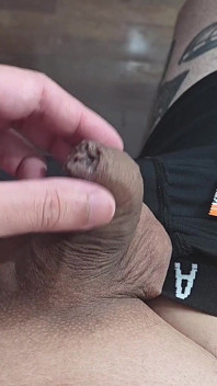 Jugando con mi pene flácido