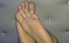 Thủ dâm với những đôi chân này