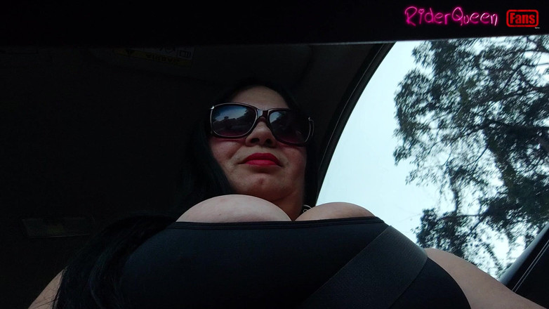 Riderqueen: Madrasta viajando, fãs solo em câmera lenta, nos peitões do...