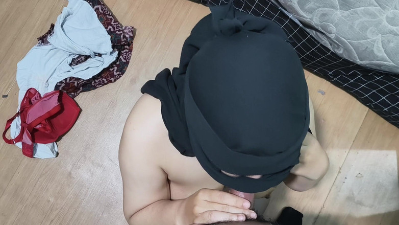 Vaginabig88: 一个残酷的雇主多次操我直到
