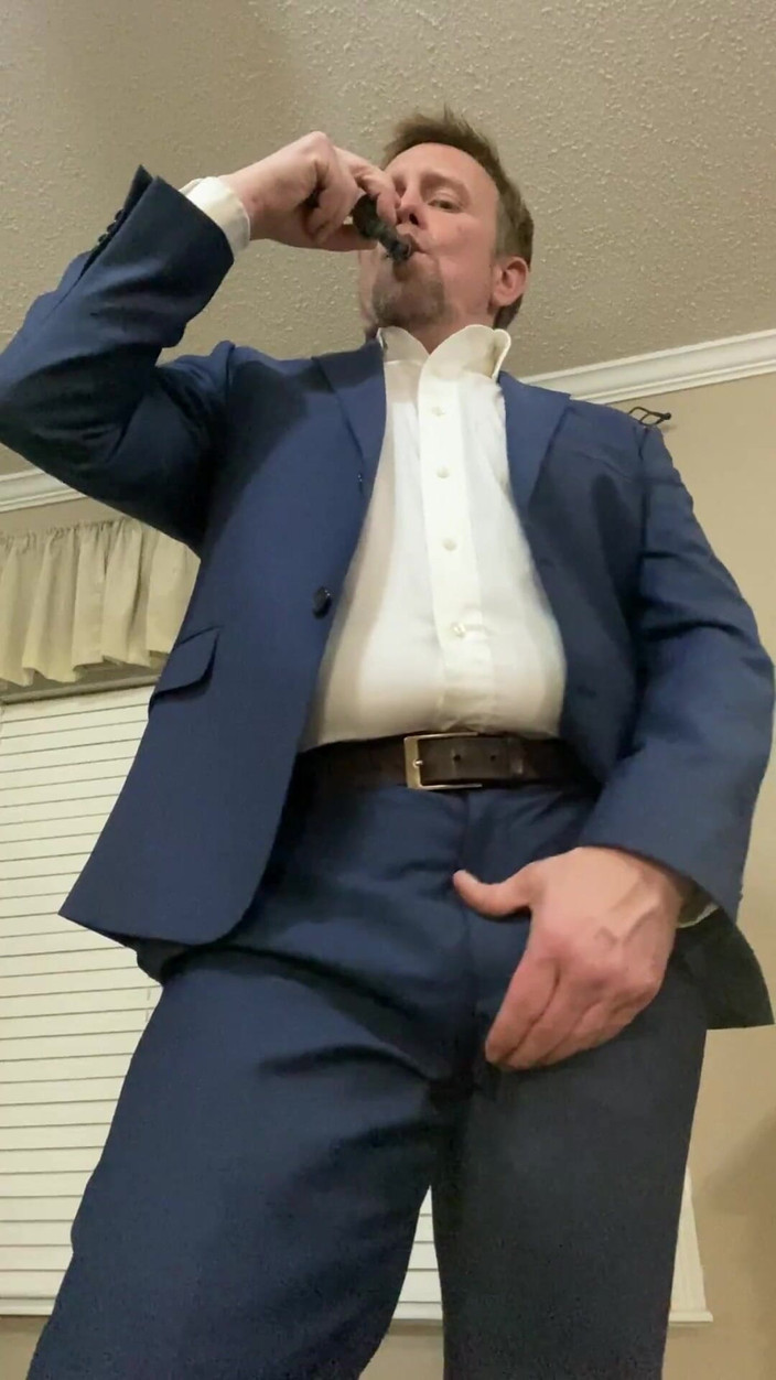 RealBigDill: Benutzt dein schmutziges mädchen wie ein stück schlampenfleisch