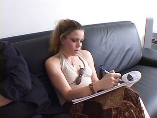 First Black Sexperience: 幕后花絮：脚操荡妇