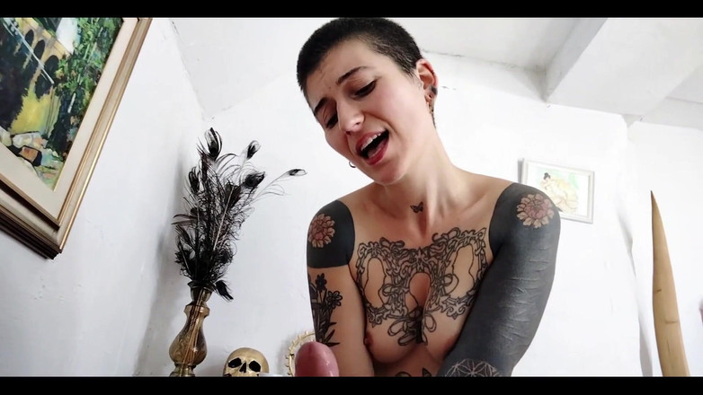 GermanPussyLove: POV Handjob - Sono innamorato del suo cazzo!