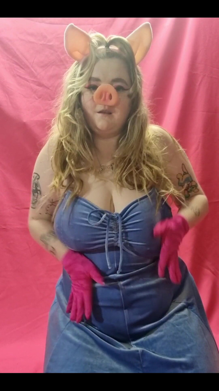 Bunny Royle: 性感的smiss piggy Bigg啪啪啪的奶子