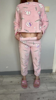 Pappa jag vet att du älskar mina bröst och min söta röv :)
