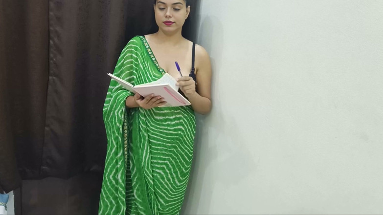 Saarabhabhi6: Profesoara sexy Saara și băiatul virgin de 18 ani joacă un joc...